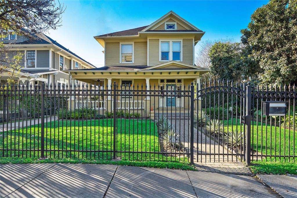 504 Avondale Street Houston Tx 77006 Har Com