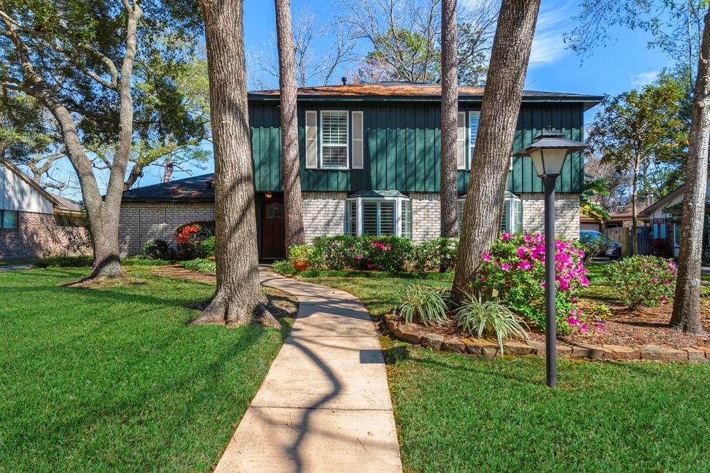 19122 Enchanted Oaks Drive Drive, Spring, TX 77388