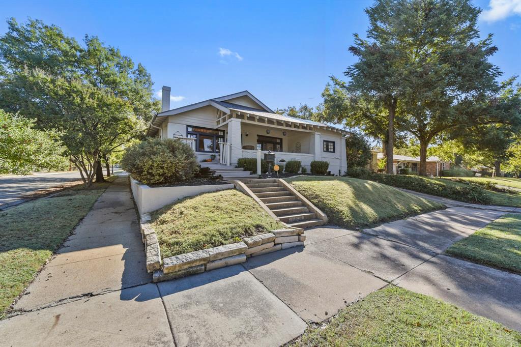 2601 Ryan Place Dr, Fort Worth, TX 76110