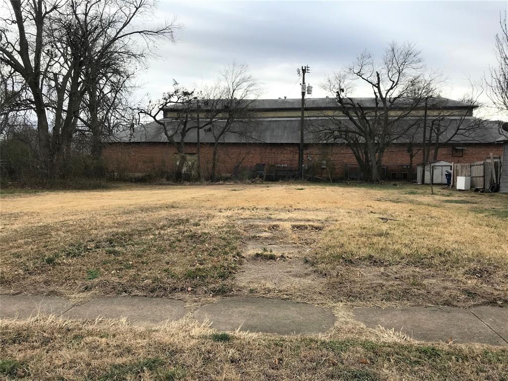 918 W Crawford St, Denison TX 75020